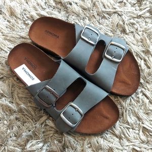 Sonoma sandals. Size 6. Nwt